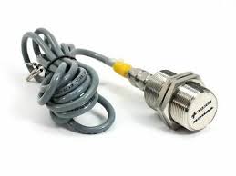 /UserUpload/Product/cam-bien-tiem-can-turck-ni30u-em30wd-ap6x-2-rscv4t-1.jpg